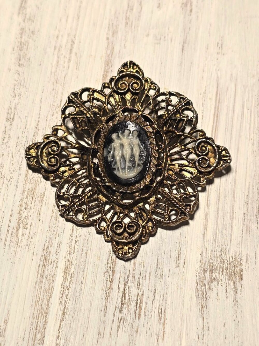 Vintage Victorian Revival Filigree Three Graces Cameo Brooch Gothic Baroque Pin - Picture 2 of 6